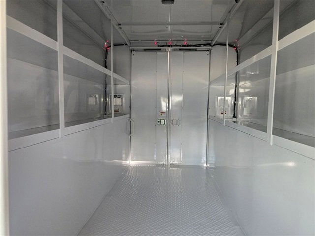 2025 GMC Savana Cutaway 3500 1WT