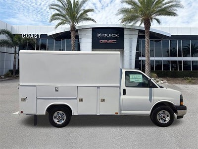 2025 GMC Savana Cutaway 3500 1WT