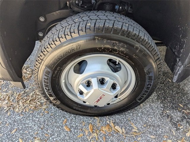 2025 GMC Sierra 3500 HD Chassis Cab Pro