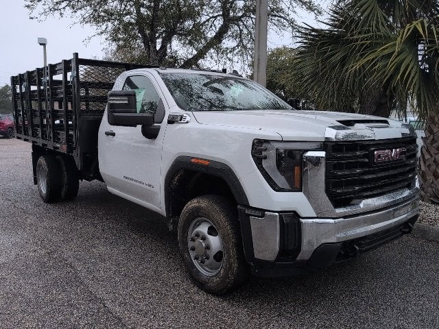 2025 GMC Sierra 3500 HD Chassis Cab Pro