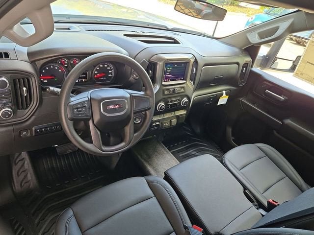 2025 GMC Sierra 3500 HD Chassis Cab Pro