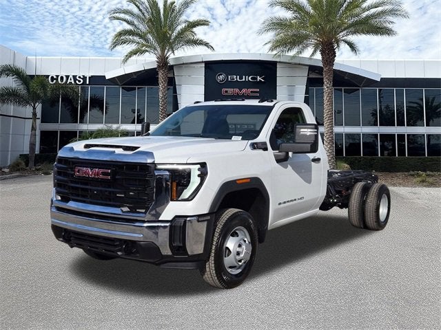 2026 GMC Sierra 3500 HD Chassis Cab Pro