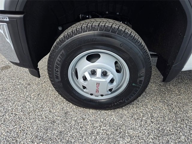 2026 GMC Sierra 3500 HD Chassis Cab Pro