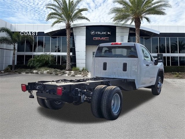 2026 GMC Sierra 3500 HD Chassis Cab Pro