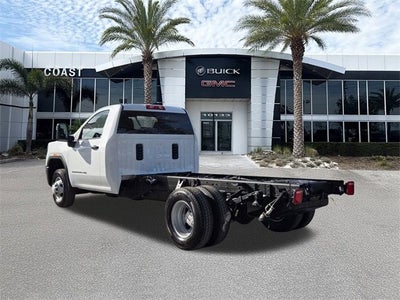 2026 GMC Sierra 3500 HD Chassis Cab Pro