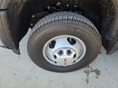 2025 GMC Sierra 3500 HD Chassis Cab Pro