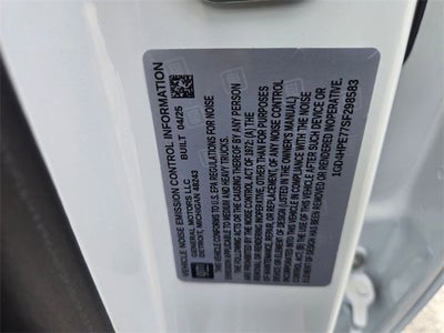 2025 GMC Sierra 3500 HD Chassis Cab Pro