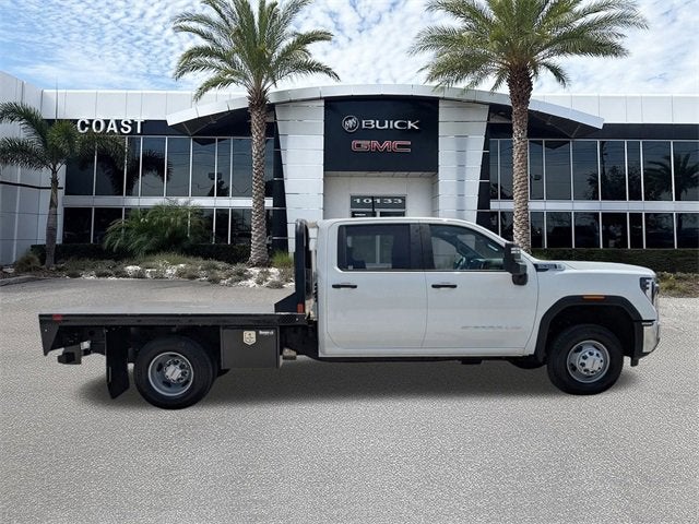 2025 GMC Sierra 3500 HD Chassis Cab Pro