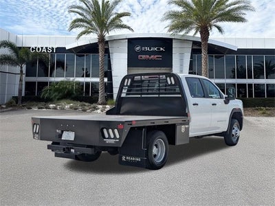 2025 GMC Sierra 3500 HD Chassis Cab Pro