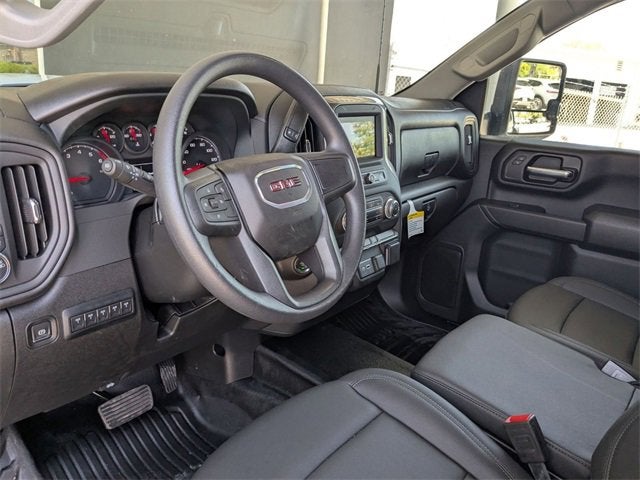 2025 GMC Sierra 3500 HD Chassis Cab Pro