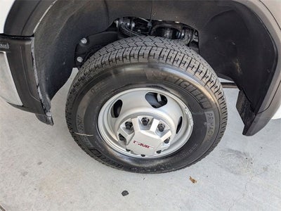 2025 GMC Sierra 3500 HD Chassis Cab Pro