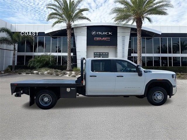 2025 GMC Sierra 3500 HD Chassis Cab Pro