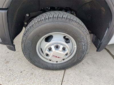 2025 GMC Sierra 3500 HD Chassis Cab Pro