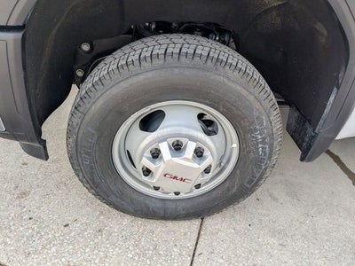 2025 GMC Sierra 3500 HD Chassis Cab Pro