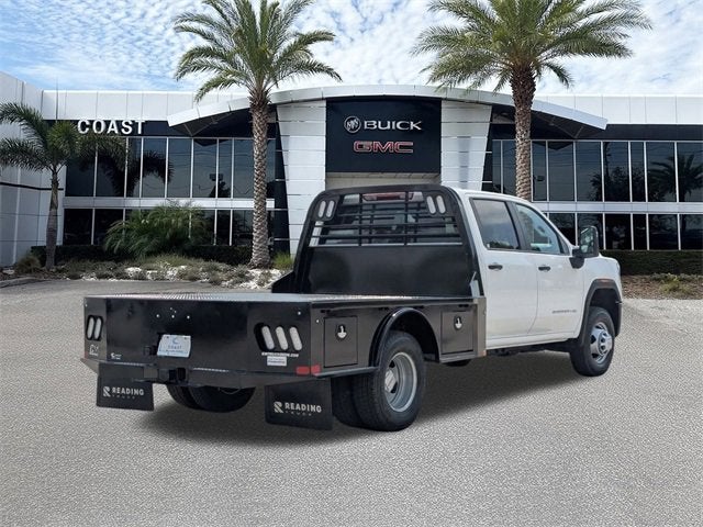 2025 GMC Sierra 3500 HD Chassis Cab Pro