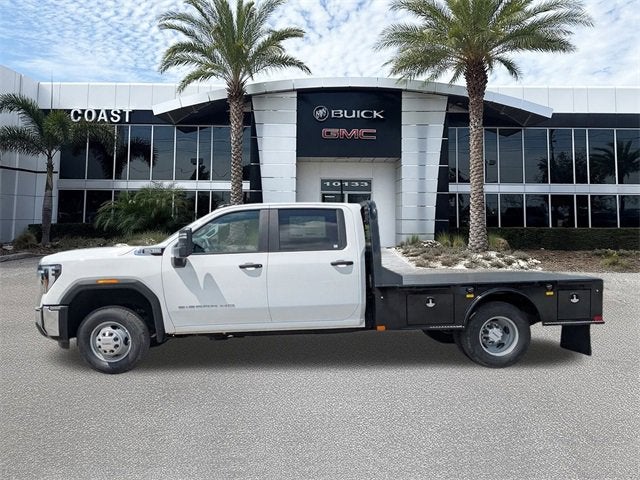 2025 GMC Sierra 3500 HD Chassis Cab Pro