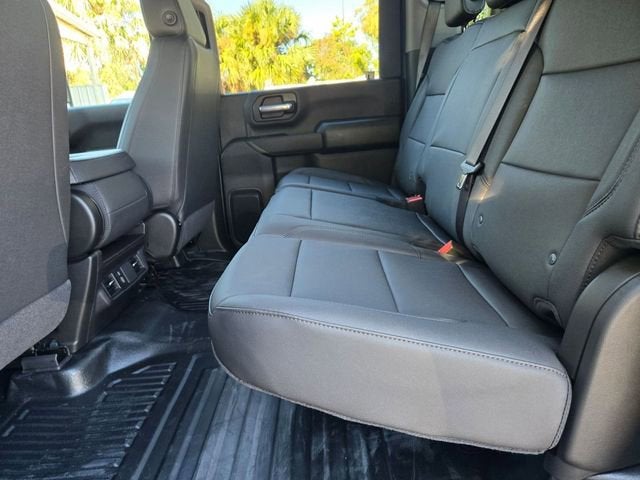 2025 GMC Sierra 3500 HD Chassis Cab Pro