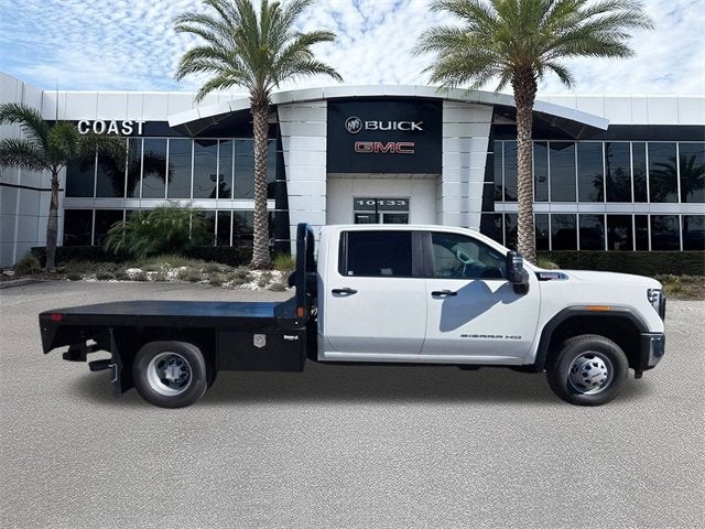 2025 GMC Sierra 3500 HD Chassis Cab Pro