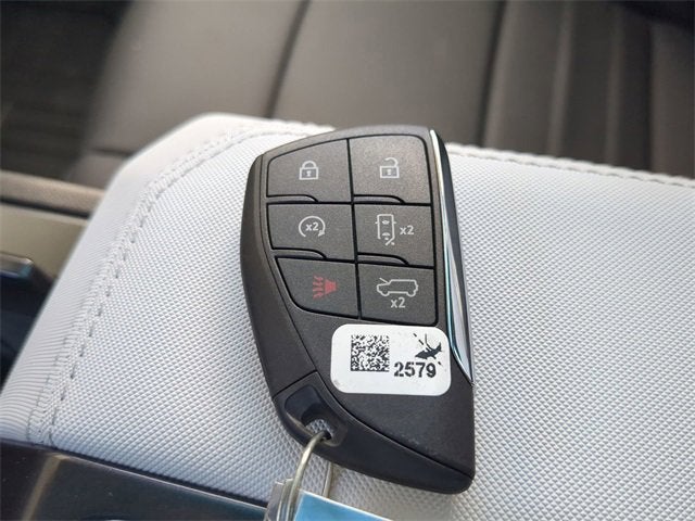 2024 GMC HUMMER EV SUV 2X