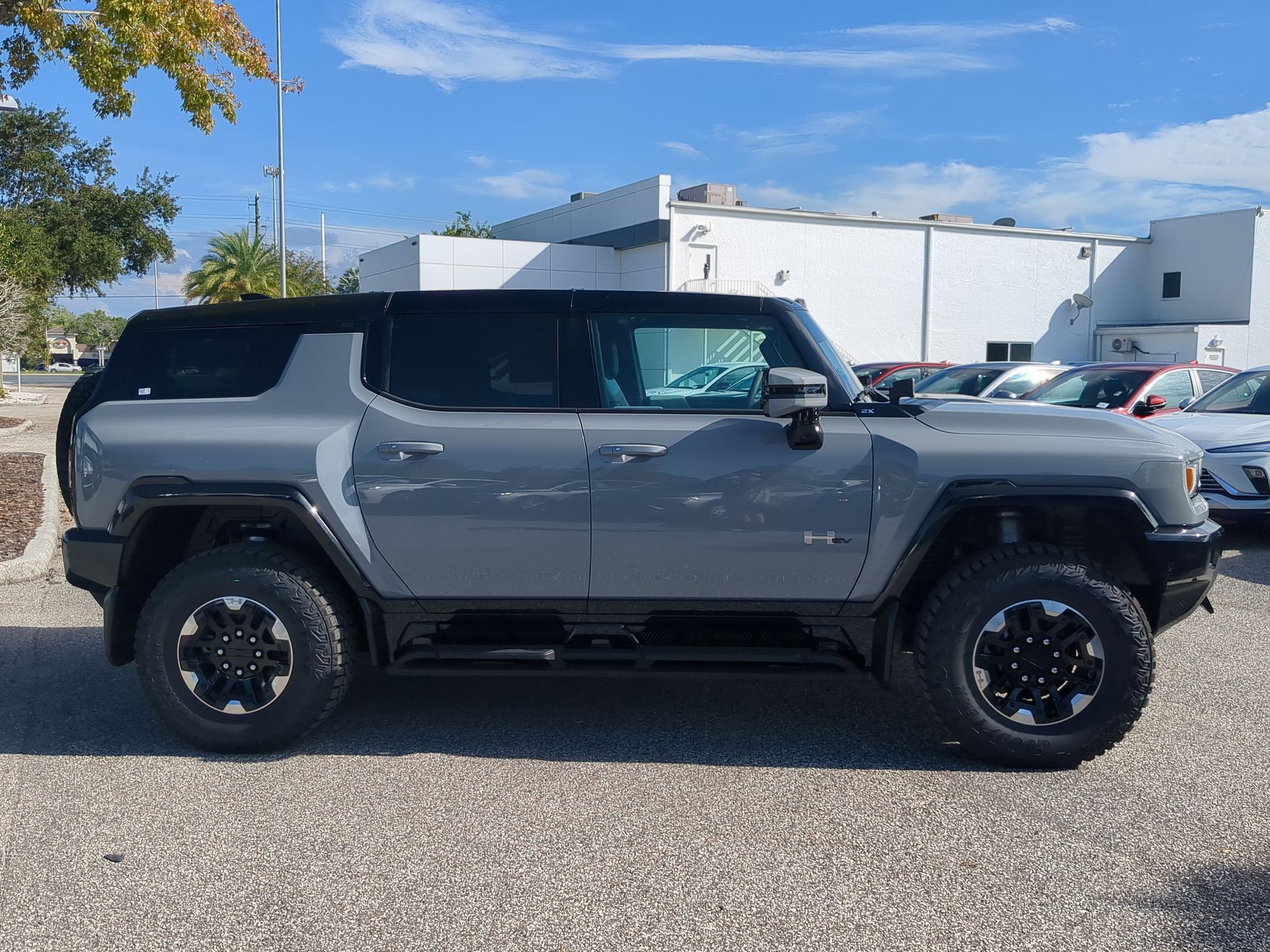 2024 GMC HUMMER EV SUV 2X