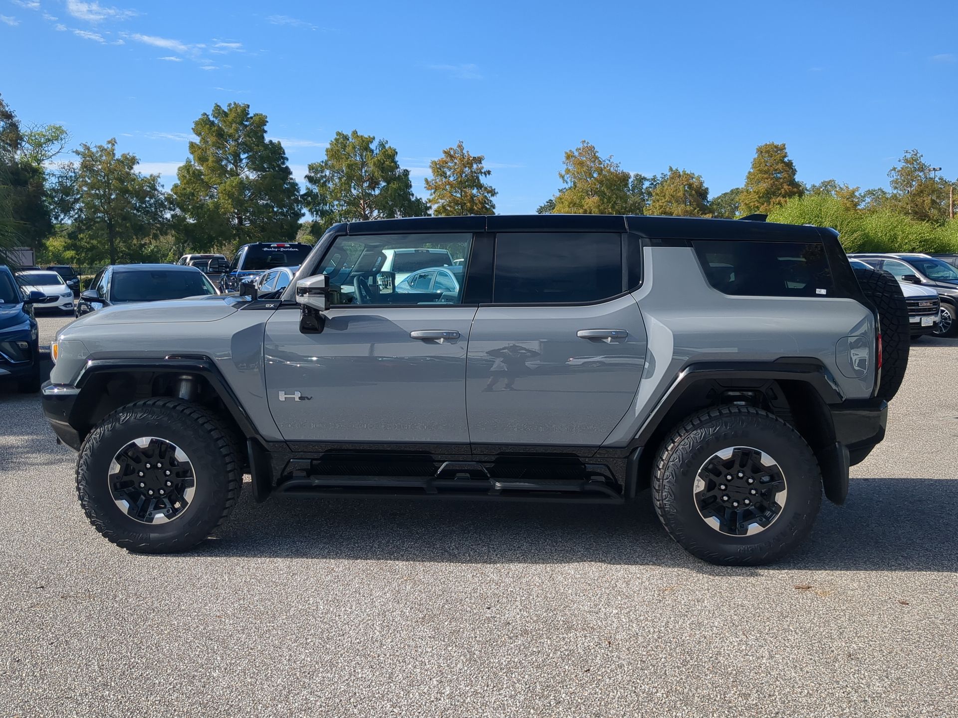 2024 GMC HUMMER EV SUV 2X