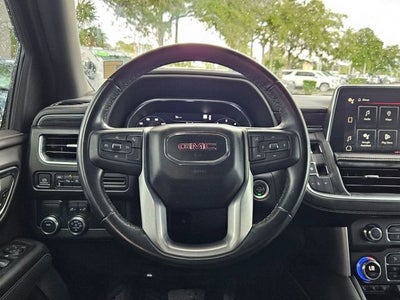 2022 GMC Yukon XL SLT