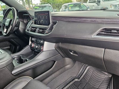 2022 GMC Yukon XL SLT
