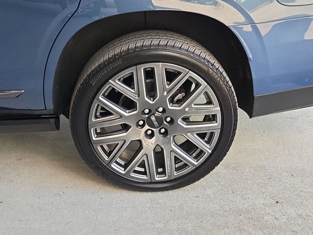 2025 GMC Yukon Denali Ultimate