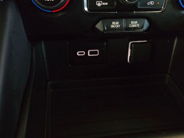 2024 Chevrolet Suburban LS