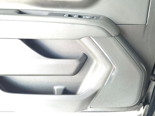 2024 Chevrolet Suburban LS