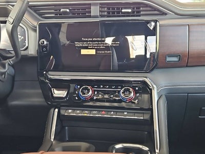 2026 GMC Sierra 3500 HD Denali Ultimate DRW