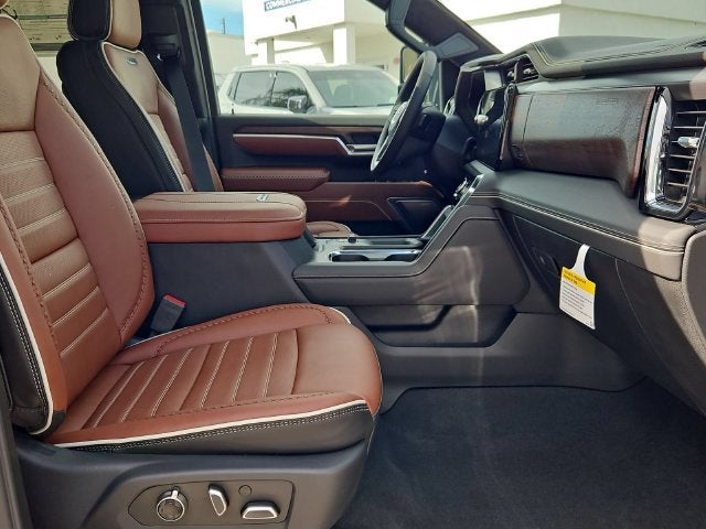 2026 GMC Sierra 3500 HD Denali Ultimate DRW