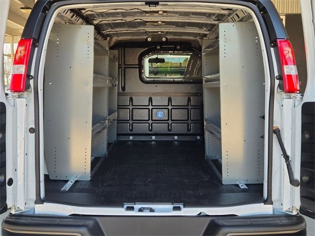 2025 GMC Savana Cargo 2500 Work Van