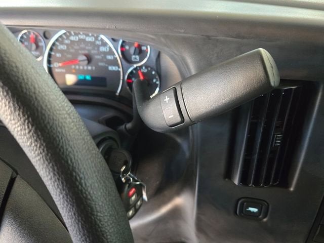 2025 GMC Savana Cargo Work Van