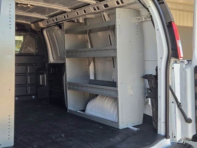 2025 GMC Savana Cargo Work Van
