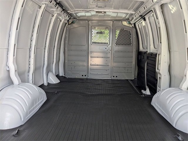 2025 GMC Savana Cargo 2500 Work Van