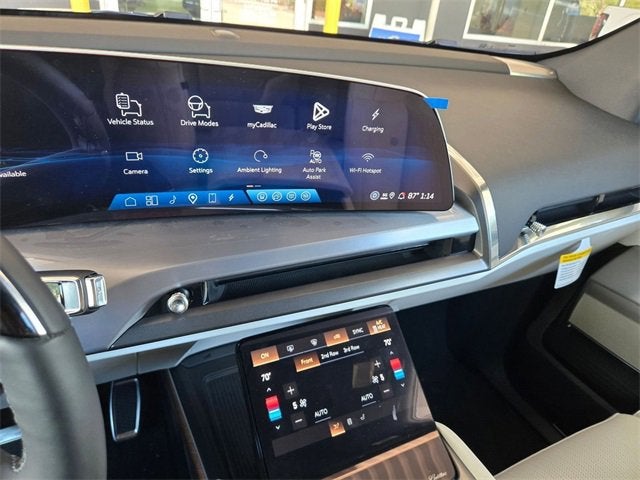 2026 Cadillac VISTIQ Luxury