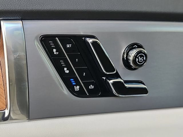 2027 Cadillac VISTIQ Sport