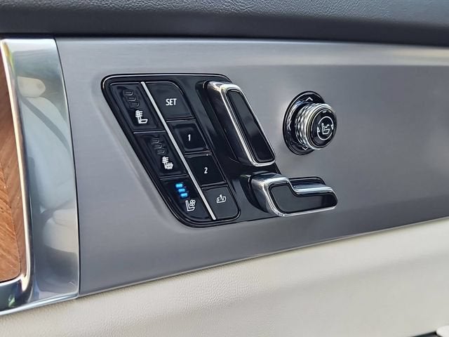 2027 Cadillac VISTIQ Sport