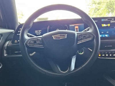 2024 Cadillac XT4 Premium Luxury