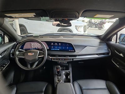 2024 Cadillac XT4 Premium Luxury