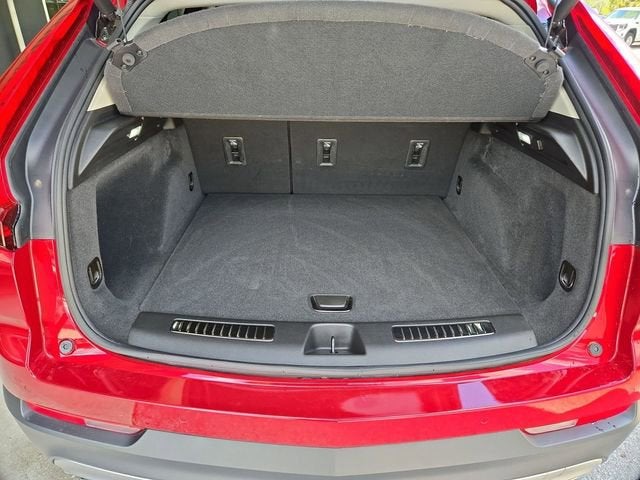 2021 Cadillac XT4 FWD Premium Luxury