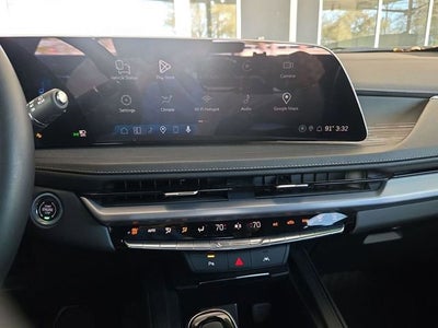 2025 Cadillac XT4 Premium Luxury