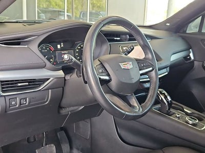 2020 Cadillac XT4 FWD Premium Luxury