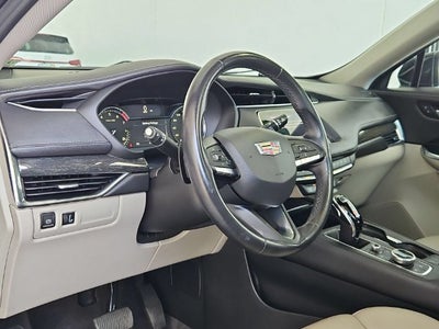 2022 Cadillac XT4 FWD Premium Luxury