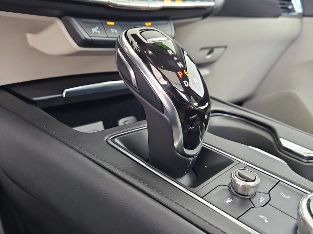2022 Cadillac XT4 FWD Premium Luxury