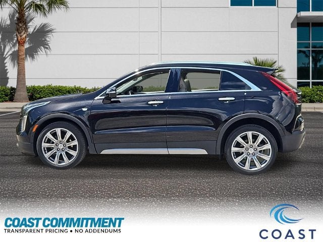 2022 Cadillac XT4 FWD Premium Luxury