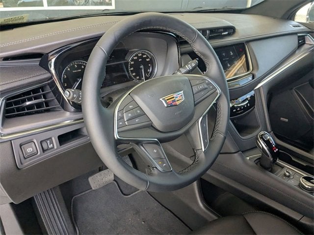 2025 Cadillac XT5 Luxury