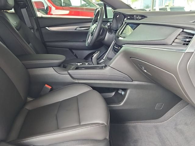 2026 Cadillac XT5 Luxury