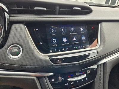 2025 Cadillac XT6 Luxury